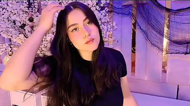 HannaCollins  online show from November 2025 12:56:01 PM