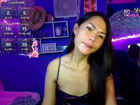 urgirljane online show from June 2026 05:25:01 PM