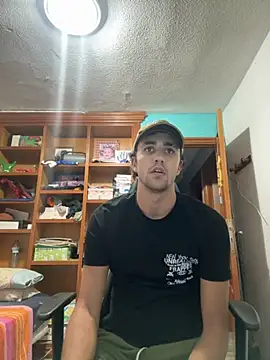 aavrdvh33 online show from September 2025 07:14:02 PM