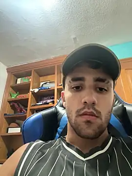 aavrdvh33 online show from September 2025 10:59:02 PM