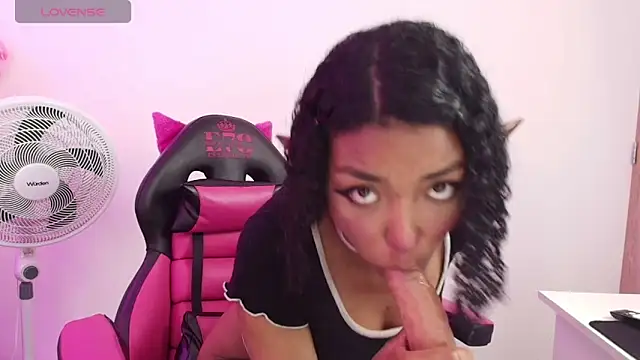 Sweett m00n online show from October 2025 03:23:02 AM