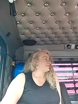 sofiacurvy 45 online show from March 2026 12:43:01 PM