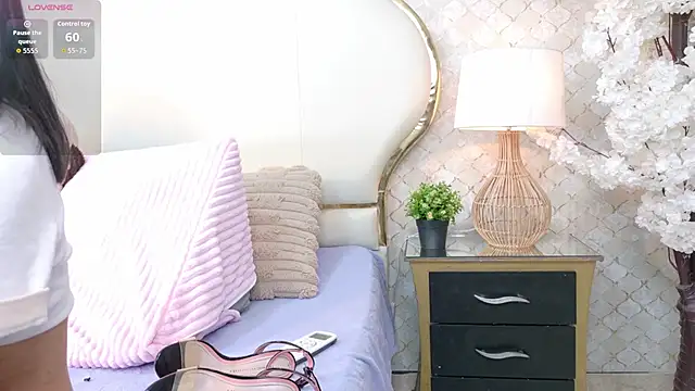 Mhia Sweet  online show from March 2026 09:31:02 PM