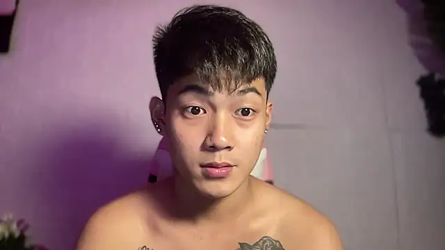 Snapshot of Prince_kiyoshi chatting on October 2025 12:02:02 PM Prince kiyoshi online show from October 2025 12:02:02 PM