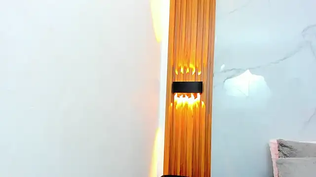 IsabellaMonet online show from December 2025 11:04:02 AM