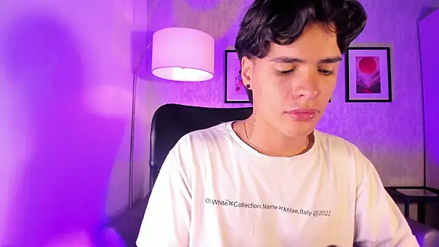 BenitoSaenz online show from October 2025 12:44:02 PM