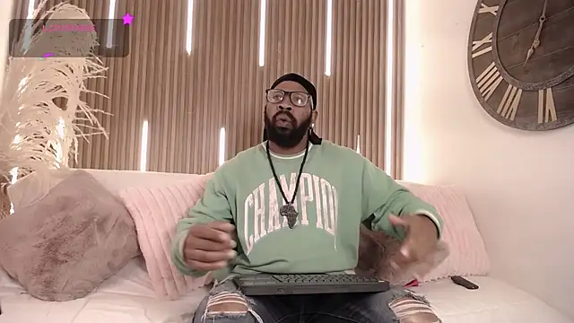 King Malik online show from September 2025 01:02:01 PM