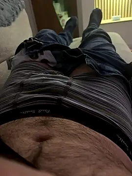 leroy9501 online show from November 2025 01:06:01 AM