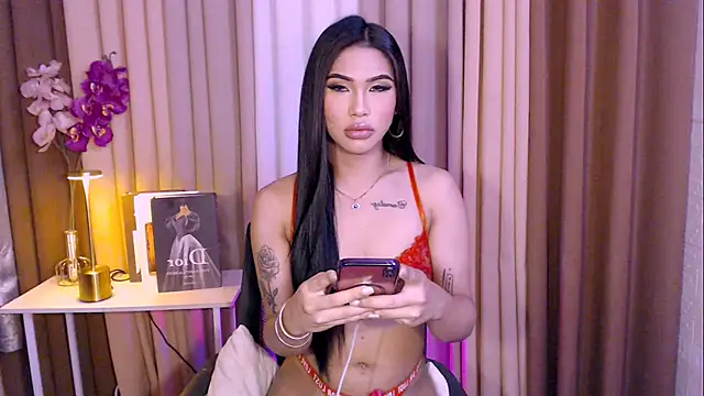 Snapshot of Megan_sativa chatting on November 2025 06:19:01 AM Megan sativa online show from November 2025 06:19:01 AM