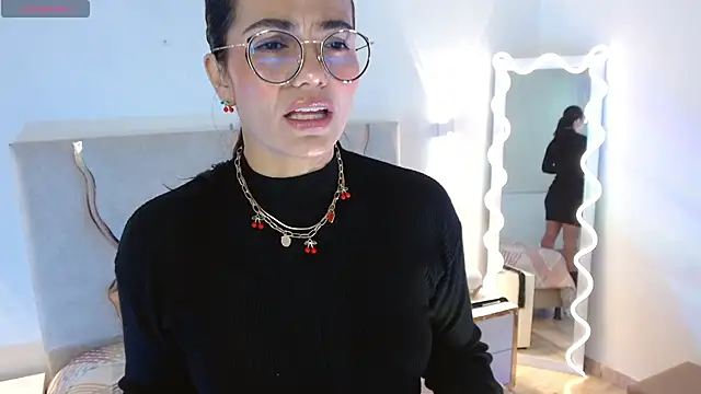 Rosalind tay online show from December 2025 11:08:02 AM