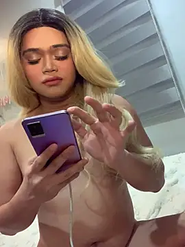 VictoriaL0ve online show from December 2025 01:53:01 PM