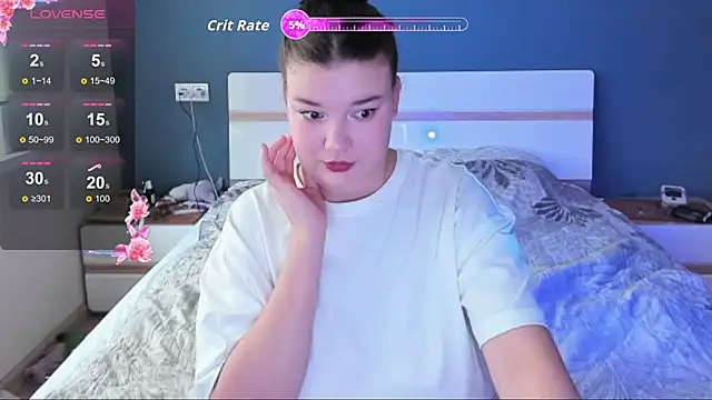 LinaElasm online show from November 2025 07:30:02 AM