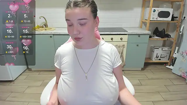 LinaElasm online show from April 2026 08:02:02 PM