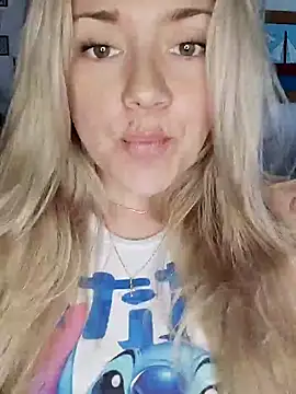 Snapshot of cameron_06 chatting on November 2025 02:21:01 PM cameron 06 online show from November 2025 02:21:01 PM