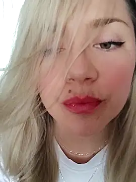 Snapshot of cameron_06 chatting on November 2025 06:10:02 PM cameron 06 online show from November 2025 06:10:02 PM