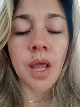 Snapshot of cameron_06 chatting on November 2025 04:54:01 PM cameron 06 online show from November 2025 04:54:01 PM