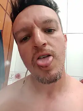 Snapshot of Suamulherfeliz chatting on July 2026 03:05:01 PM Suamulherfeliz online show from July 2026 03:05:01 PM