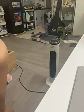 Snapshot of Mina048 chatting on February 2026 06:40:02 AM Mina048 online show from February 2026 06:40:02 AM