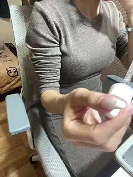 Snapshot of Mina048 chatting on February 2026 08:05:01 PM Mina048 online show from February 2026 08:05:01 PM