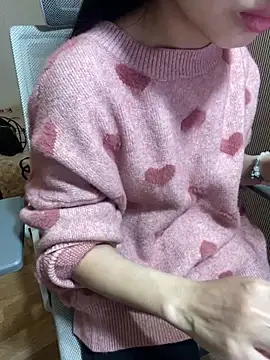 Snapshot of Mina048 chatting on February 2026 01:45:01 PM Mina048 online show from February 2026 01:45:01 PM