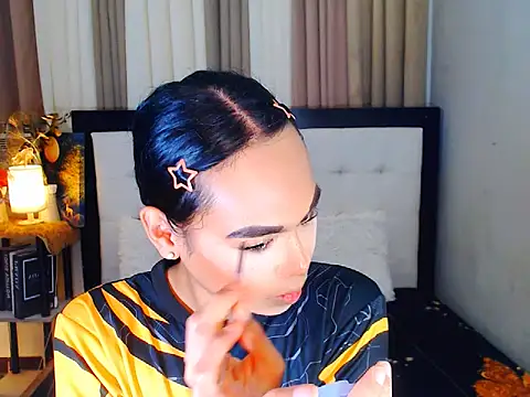 Savanna White online show from September 2025 12:11:01 AM