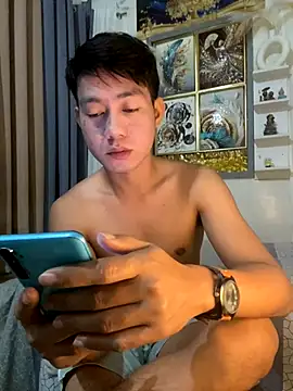 Snapshot of xshyboyx chatting on September 2025 04:29:02 PM xshyboyx online show from September 2025 04:29:02 PM
