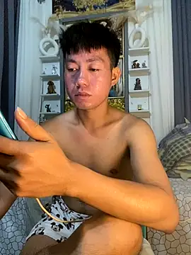 Snapshot of xshyboyx chatting on September 2025 11:37:02 AM xshyboyx online show from September 2025 11:37:02 AM