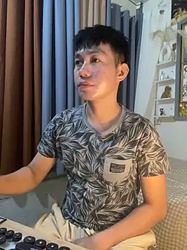 xshyboyx online show from December 2025 06:08:02 AM