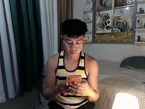 Snapshot of xshyboyx chatting on May 2026 01:31:01 PM xshyboyx online show from May 2026 01:31:01 PM