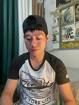 xshyboyx online show from July 2026 12:09:01 PM
