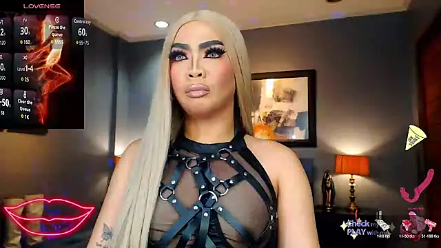 FridaHumphrey online show from October 2025 05:47:01 PM