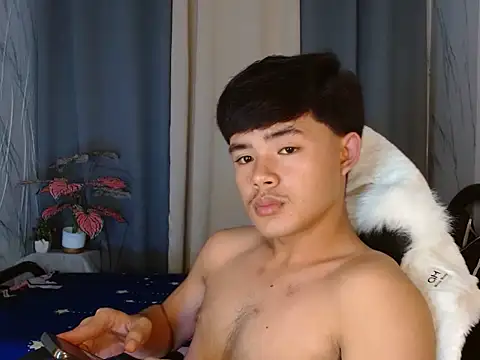 YourNaughtyTwink 69 online show from April 2026 04:09:02 PM