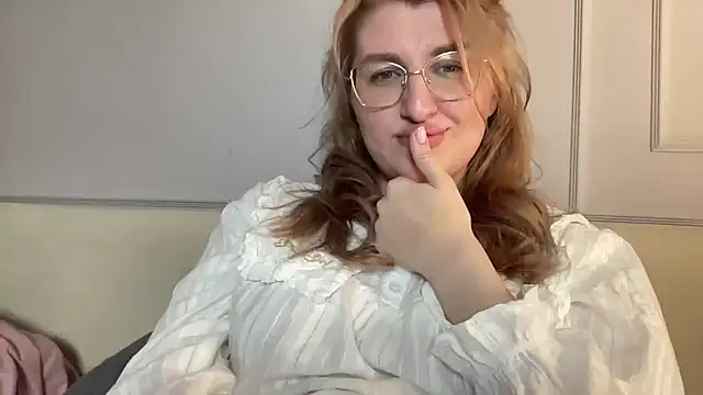 Kadayy1 online show from November 2025 04:07:01 PM