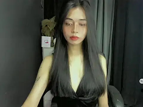 LexiLove online show from April 2026 10:27:01 PM