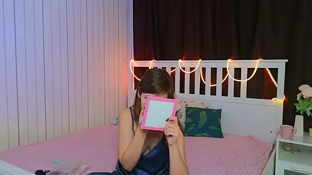 BeatrixCarIeton online show from November 2025 07:17:01 PM