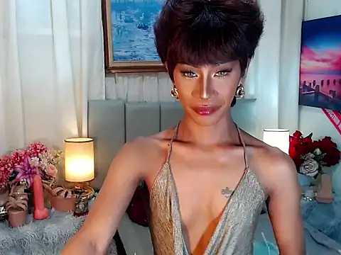 sassylatina online show from November 2025 02:38:02 PM