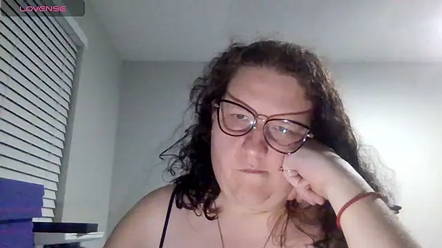 emberlynnix online show from July 2026 05:10:02 AM