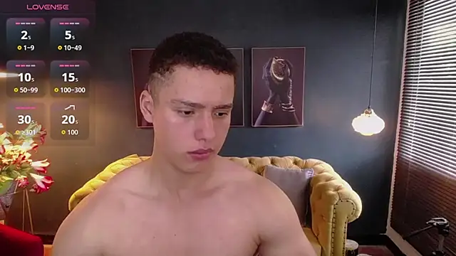 Snapshot of deivid_parker chatting on July 2026 01:30:01 PM deivid parker online show from July 2026 01:30:01 PM