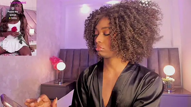 Kollinn  online show from November 2025 12:07:01 PM