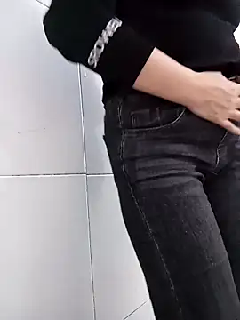 Ariana-Vy online show from March 2026 01:21:01 AM