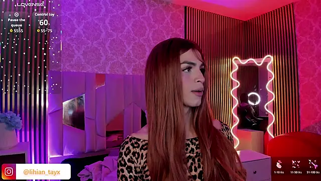 LIHIAN TAY online show from October 2025 03:40:01 AM