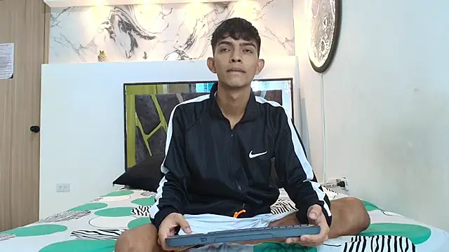 PRETTY SEX1 online show from November 2025 07:11:02 AM