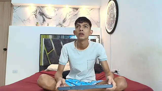 PRETTY SEX1 online show from December 2025 06:00:01 AM