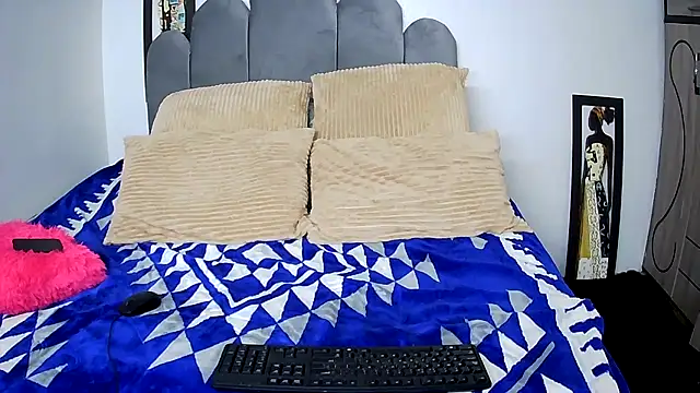 CharlotteXXX online show from November 2025 06:41:02 AM