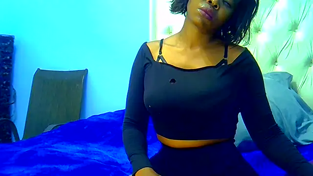 CharlotteXXX online show from December 2025 01:52:02 PM