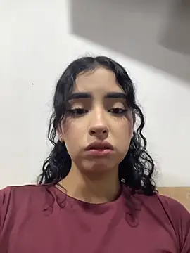 Snapshot of RosseMelody chatting on June 2026 10:05:02 PM RosseMelody online show from June 2026 10:05:02 PM