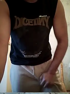 Snapshot of Llovlyboyyyy12 chatting on December 2025 06:08:02 AM Llovlyboyyyy12 online show from December 2025 06:08:02 AM