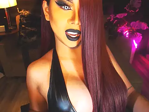 Snapshot of KarlaFrost chatting on June 2026 02:36:01 AM KarlaFrost online show from June 2026 02:36:01 AM