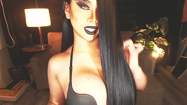 Snapshot of KarlaFrost chatting on July 2026 03:38:01 PM KarlaFrost online show from July 2026 03:38:01 PM