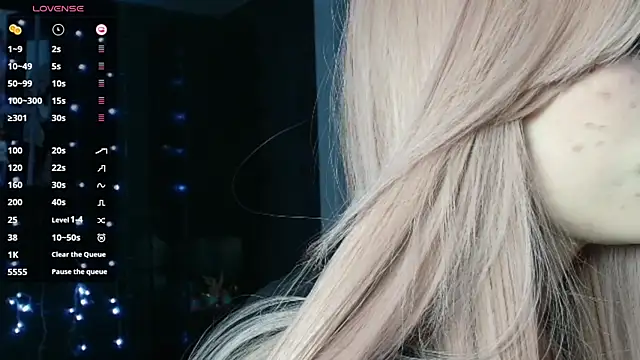 PieraMarch online show from November 2025 07:36:02 PM